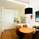 Portocenter Metro Marquis Cozy Apartment